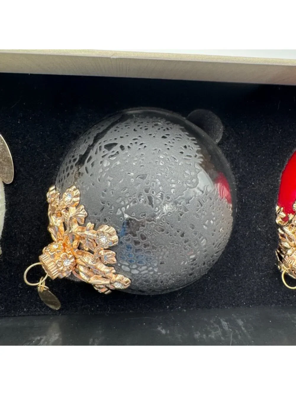 Jason Wu Glass Ornament Set Of 3 Deep Red White Black Gold Accents